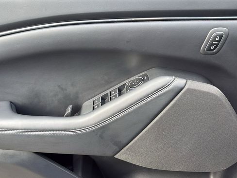 Used 2025 Ford Mustang Mach-E Select image 12