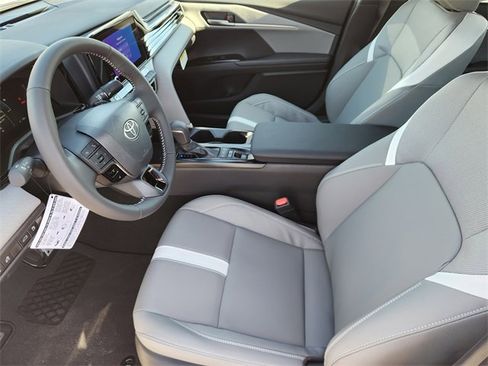 New 2026 Toyota Camry SE image 9