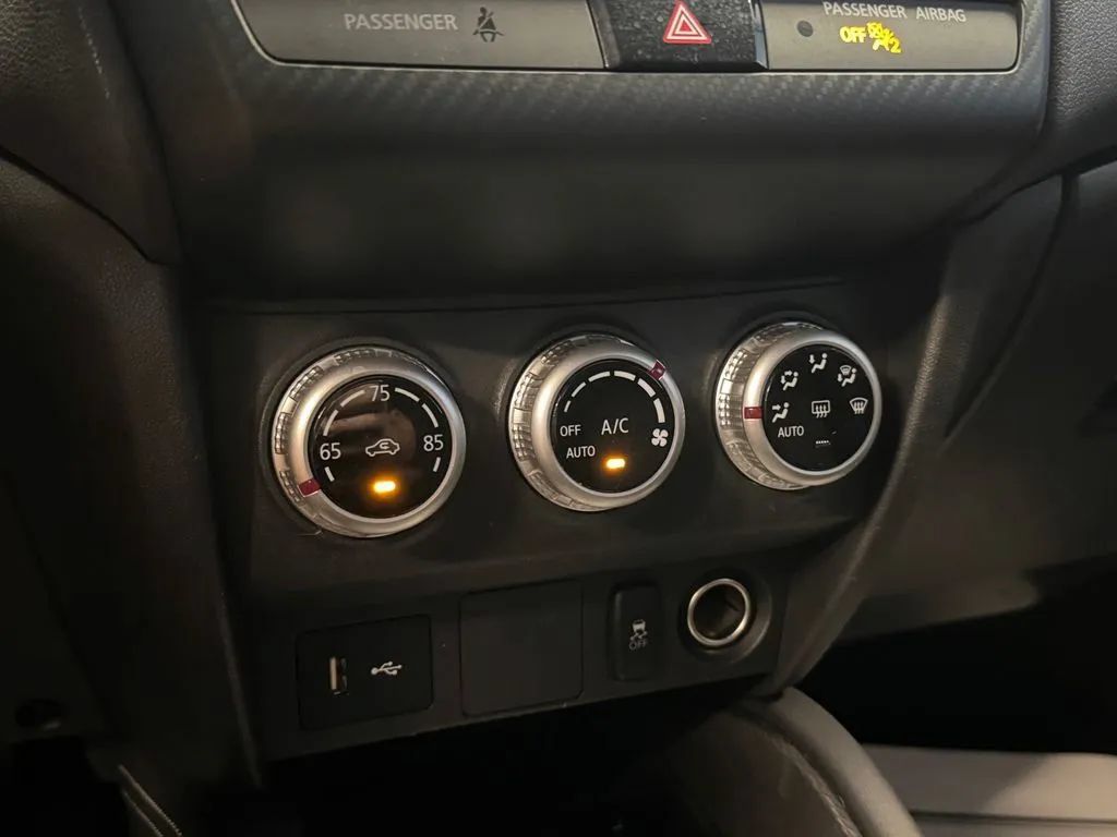 Used 2020 Mitsubishi Outlander Sport ES AWD/4WD image 15