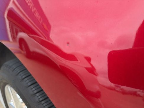 Used 2011 Ford Edge Limited w/ Driver Entry Pkg FWD image 4