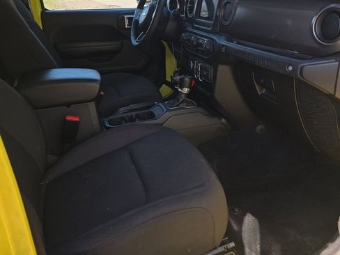 Used 2023 Jeep Wrangler Unlimited AWD/4WD image 5