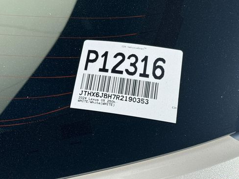 Used 2024 Lexus UX 250h FWD image 33
