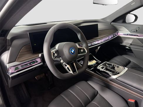 New 2026 BMW 750e xDrive AWD/4WD image 10