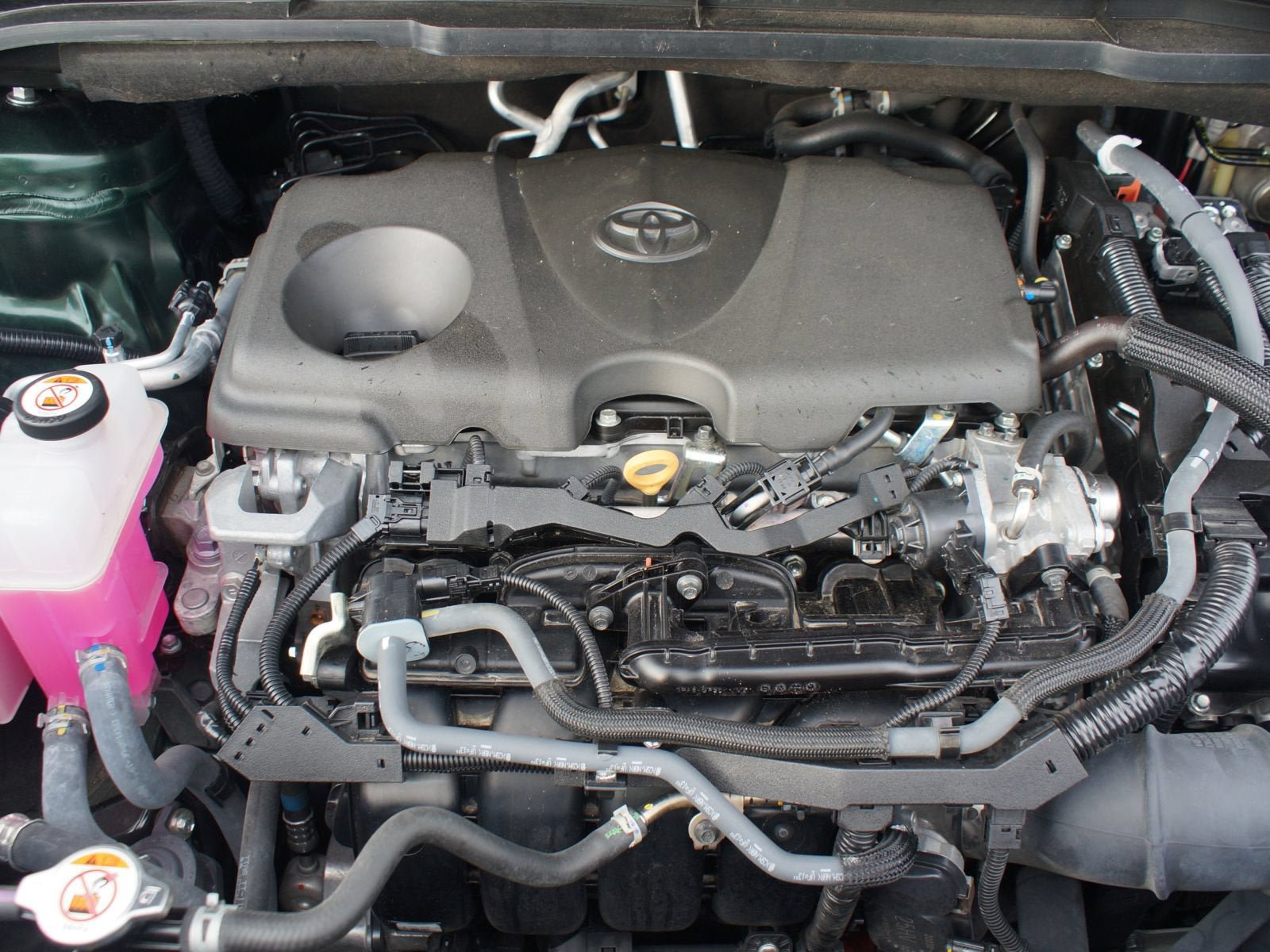 Used 2024 Toyota Sienna LE FWD image 27