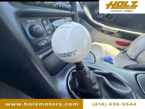 Used 2003 Chevrolet Corvette Coupe w/ Preferred Equipment Group RWD image 15