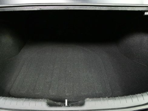 Used 2023 Hyundai Elantra SEL w/ Cargo Package FWD image 31