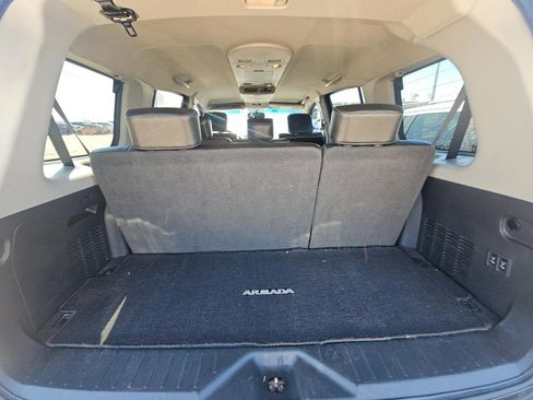 Used 2010 Nissan Armada Titanium RWD image 20