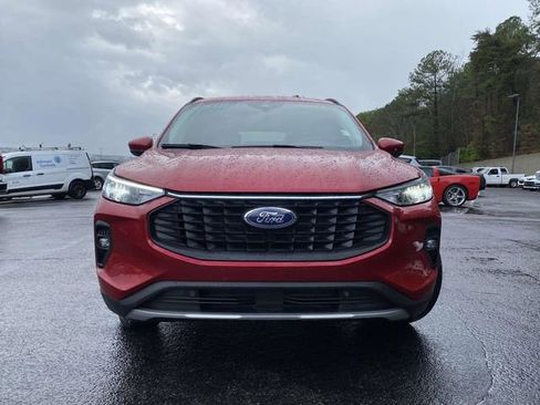 Certified 2023 Ford Escape SE image 9