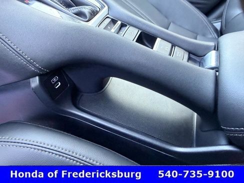 Certified 2024 Honda HR-V EX-L image 39