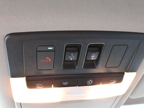 Used 2023 Nissan Rogue SL FWD image 28