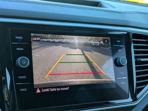 Used 2021 Volkswagen Atlas SEL R-Line image 19