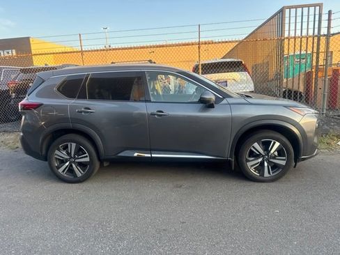 Used 2022 Nissan Rogue SL FWD image 4