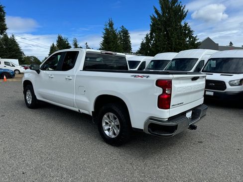 Used 2020 Chevrolet Silverado 1500 LT w/ Bed Protection Package AWD/4WD image 4
