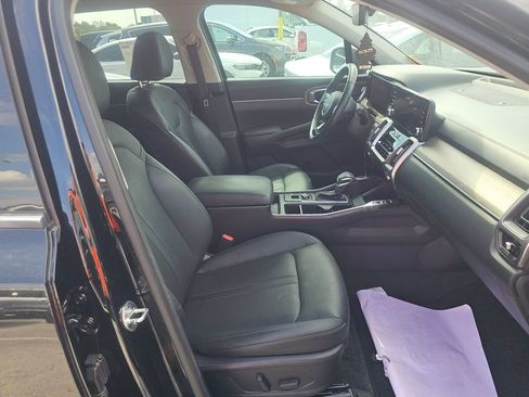 Used 2023 Kia Sorento EX w/ Panoramic Sunroof Package image 20