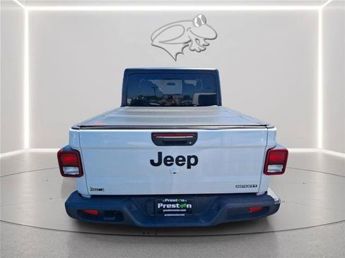 Used 2020 Jeep Gladiator Sport w/ Quick Order Package 24S AWD/4WD image 4