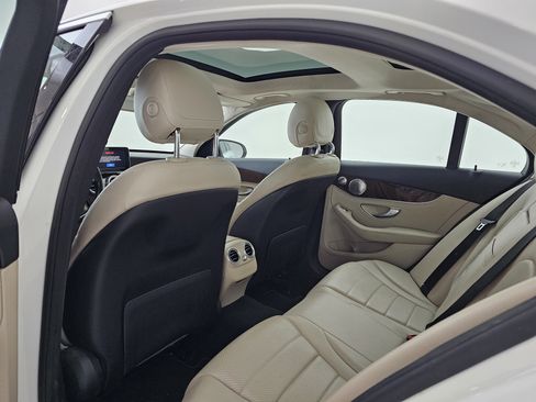 Used 2015 Mercedes-Benz C 300 Sedan image 13