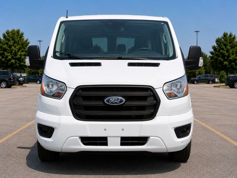 Used 2024 Ford Transit 350 XLT RWD image 10