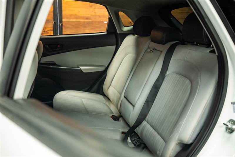 Used 2023 Hyundai Kona SEL FWD image 10
