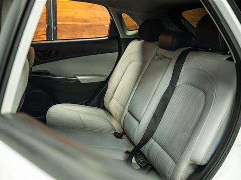 Used 2023 Hyundai Kona SEL FWD image 10