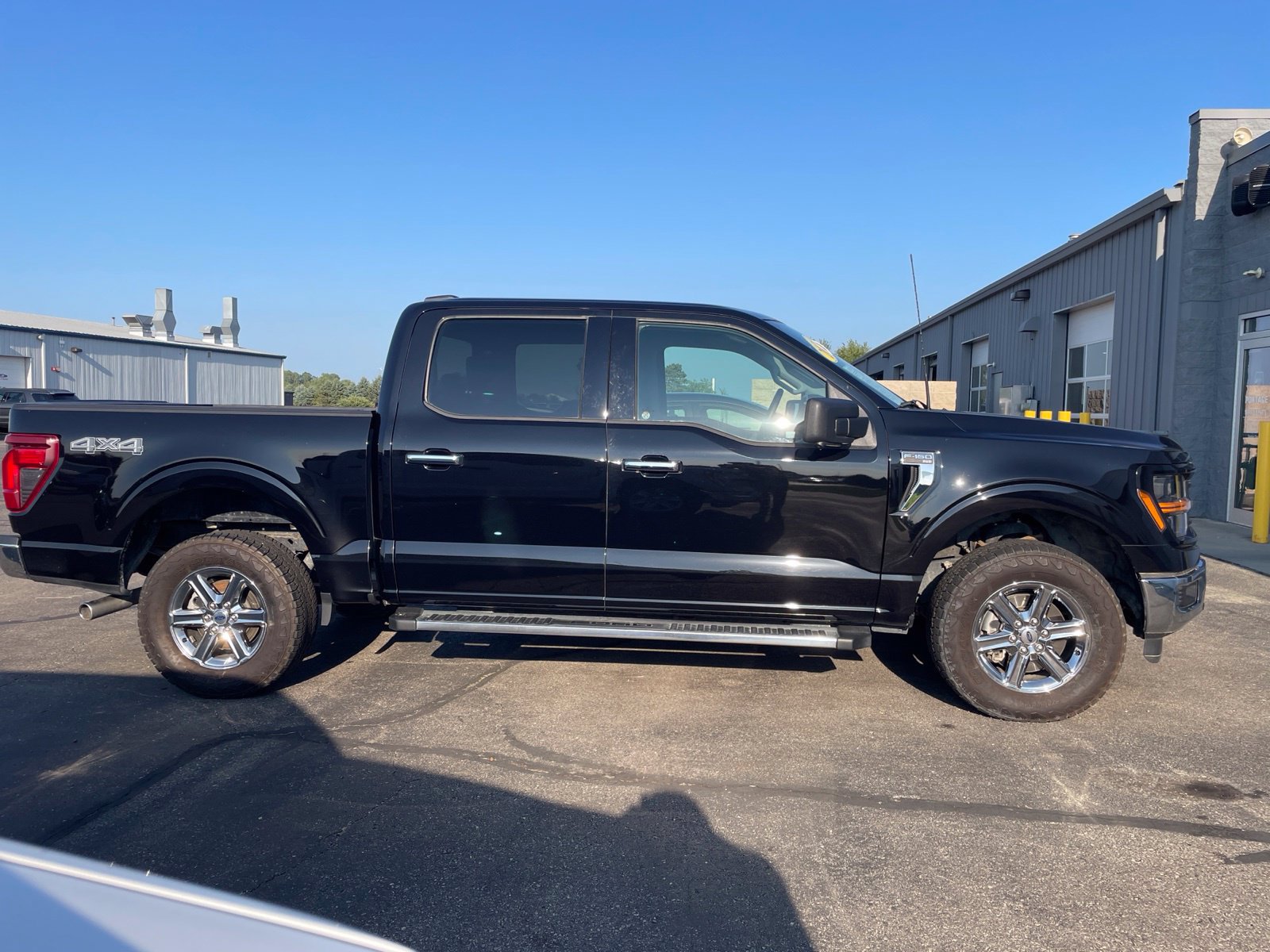 Used 2024 Ford F150 XLT AWD/4WD image 8