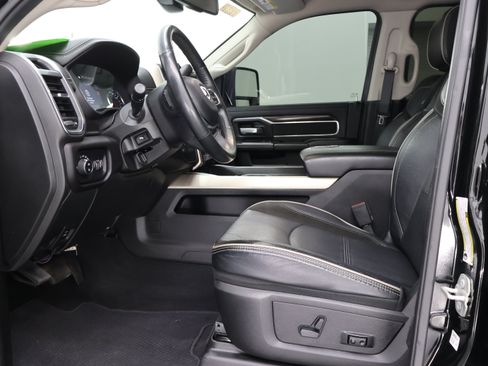 Used 2024 RAM 2500 Laramie AWD/4WD image 8