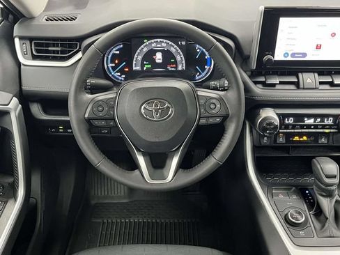 Used 2025 Toyota RAV4 XLE w/ Convenience Package AWD/4WD image 21