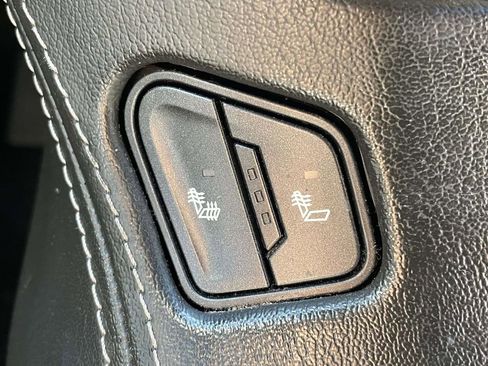 Used 2019 Chevrolet Tahoe LT image 19