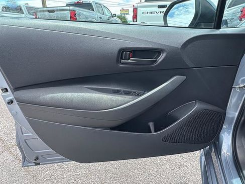 Used 2024 Toyota Corolla LE FWD image 31
