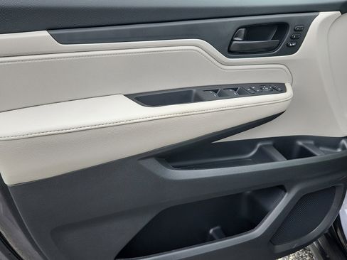 New 2026 Honda Odyssey EX-L image 9