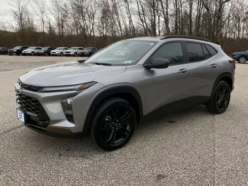 Used 2025 Chevrolet Trax ACTIV w/ Driver Confidence Package image 5