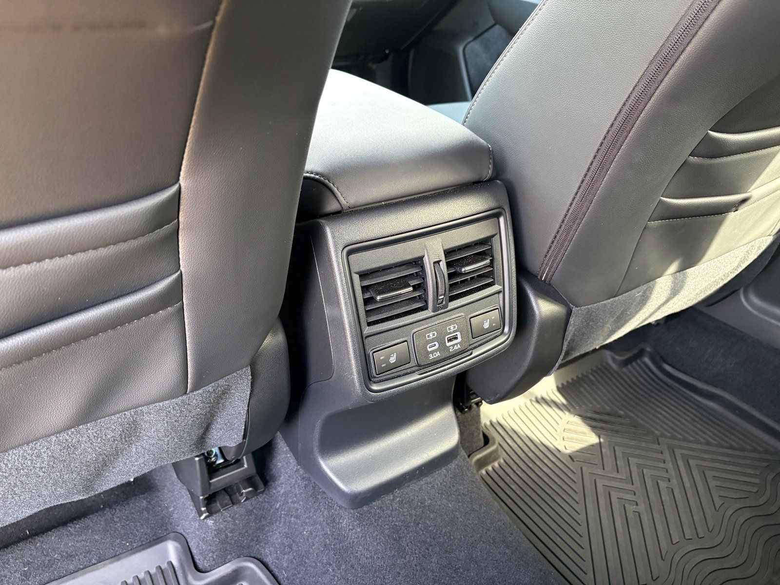 Certified 2026 Subaru Outback Limited w/ Premium/Limited Plus Package AWD/4WD image 30