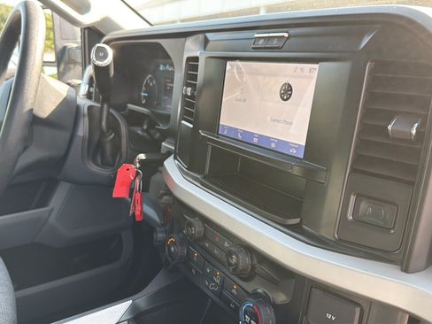 Used 2025 Ford F250 XLT w/ FX4 Off-Road Package AWD/4WD image 12