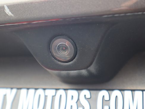 Used 2018 Jeep Grand Cherokee Limited image 26