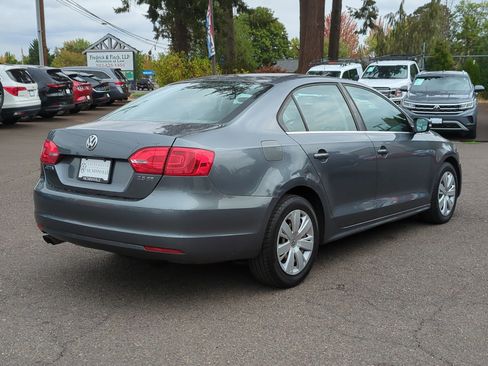 Used 2013 Volkswagen Jetta SE image 5
