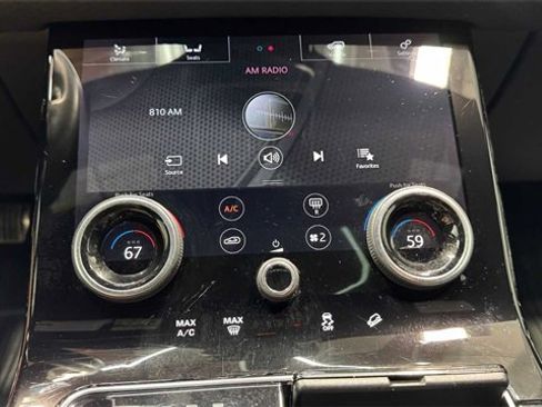 Used 2019 Land Rover Range Rover Velar R-Dynamic SE image 29