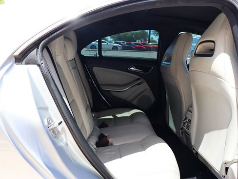 Used 2018 Mercedes-Benz CLA 250 image 29