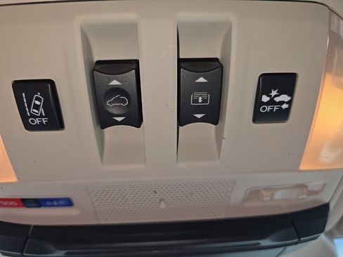 Used 2020 Subaru Ascent Touring w/ Popular Package #3 image 33