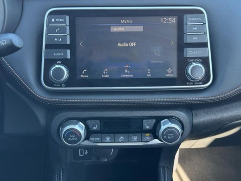 Used 2020 Nissan Kicks SR w/ SR Premium Package image 13