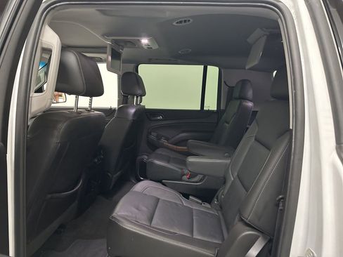 Used 2019 Chevrolet Suburban Premier image 51