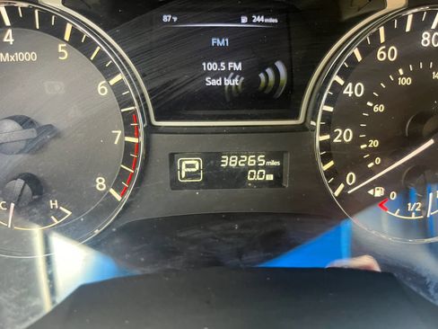 Used 2015 Nissan Altima 2.5 SV w/ Convenience Package FWD image 19