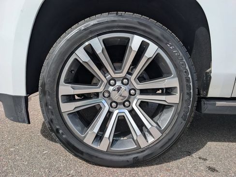 Used 2019 GMC Yukon Denali w/ Denali Ultimate Package AWD/4WD image 12