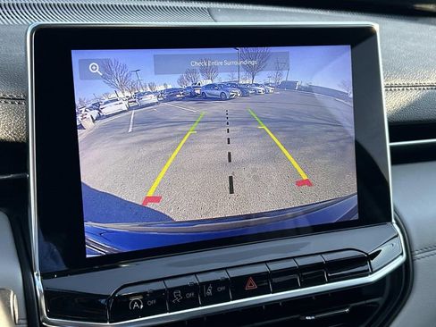 Used 2022 Jeep Compass Limited image 25