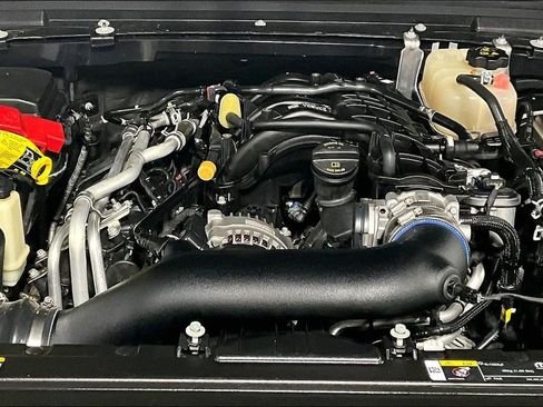 Used 2023 Jeep Gladiator Rubicon image 12