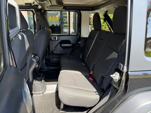 Used 2020 Jeep Wrangler Unlimited Sport AWD/4WD image 11