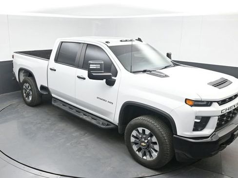 Used 2022 Chevrolet Silverado 2500 Custom w/ Custom Value Package AWD/4WD image 19