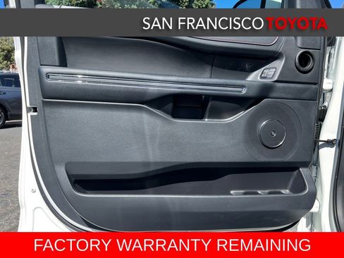 Used 2024 Ford Expedition Limited image 38