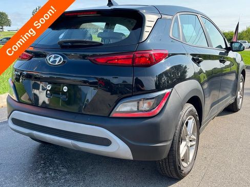 Used 2023 Hyundai Kona SE w/ Cargo Package FWD image 11