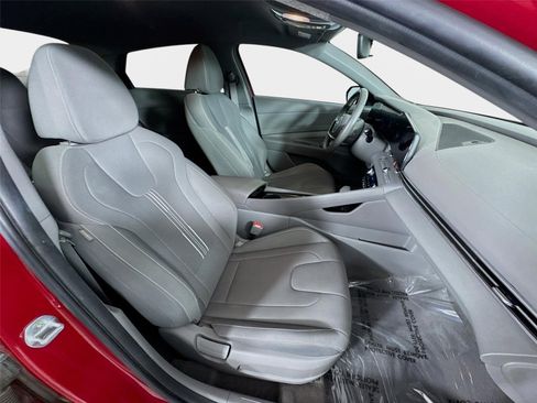 Certified 2023 Hyundai Elantra SEL w/ Convenience Package FWD image 27