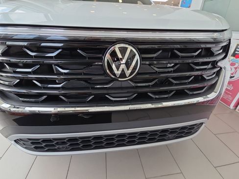 New 2026 Volkswagen Atlas Cross Sport SE AWD/4WD image 5