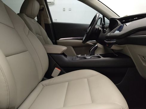 Used 2021 Cadillac XT4 Luxury FWD image 21